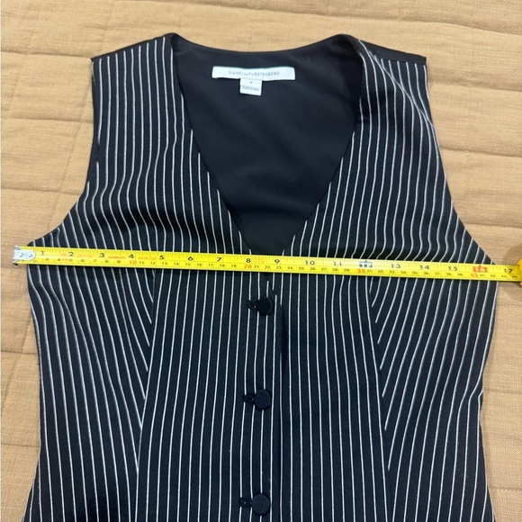 Diane Von Furstenberg Gilet Striped Vest Dress Black White Size 4 Retails $495 - Picture 3 of 12
